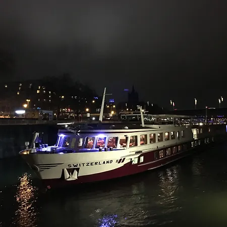 Knm Ms Switzerland Ii - Frankfurt ホテル