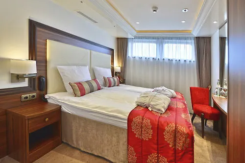 Knm Ms Switzerland Ii - Frankfurt ホテル フランクフルト