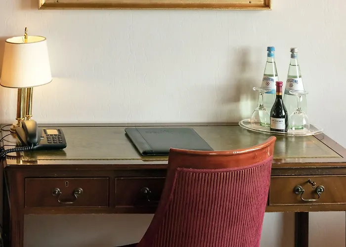 Knm Ms Switzerland Ii - Frankfurt Szálloda 3*